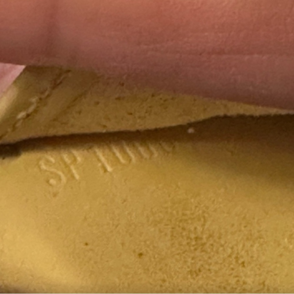 Louis Vuitton Epi Wallet in Yellow GUC - Picture 11 of 11